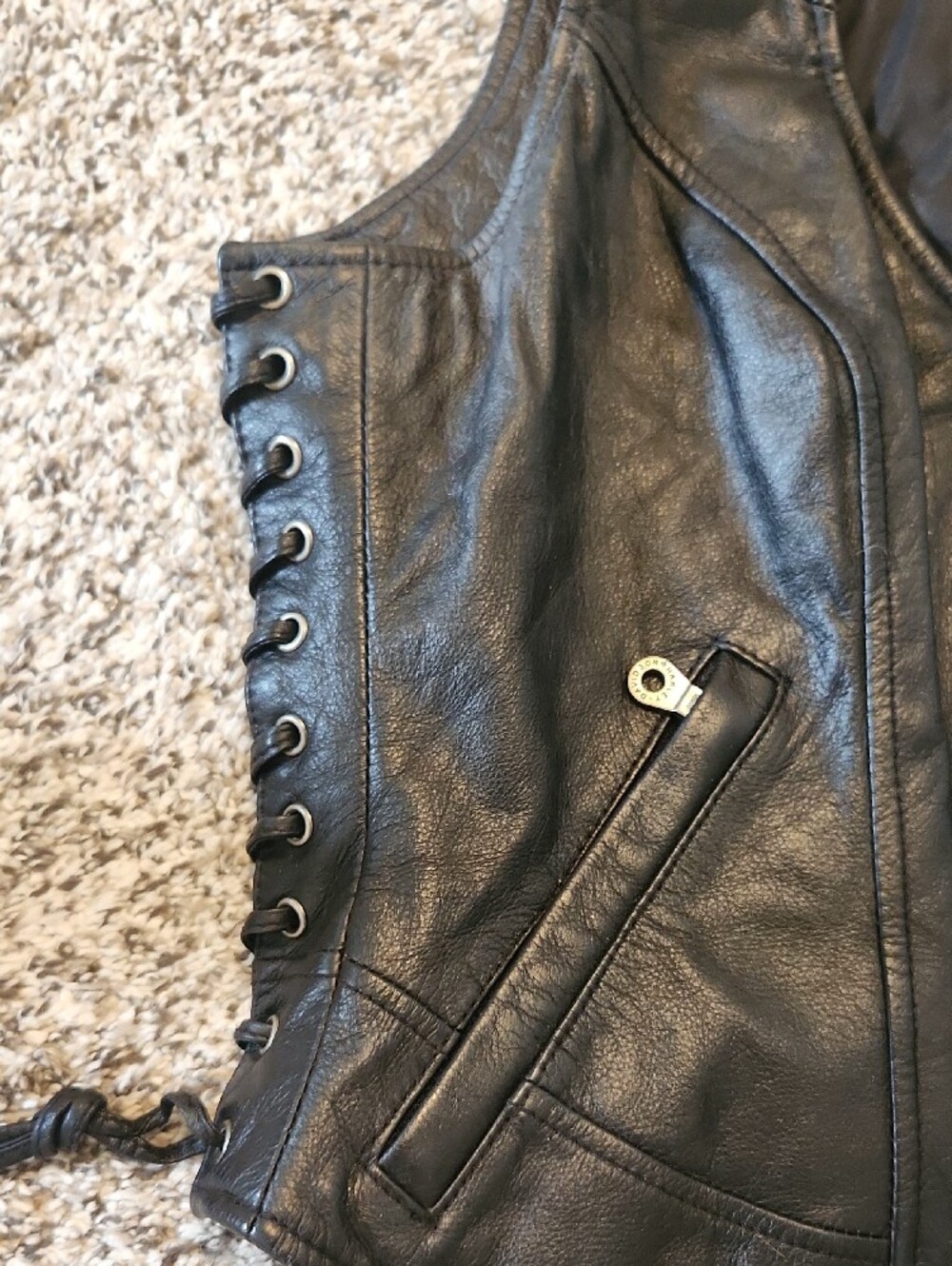 Harley-Davidson Women's Black Leather Lace-Side Riding Vest EUC - Picture 5 of 10